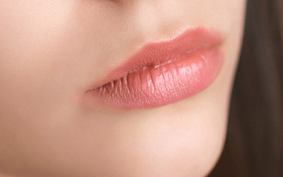 Lakme-Absolute-Matte-Lipstick-Peach-Carnation1